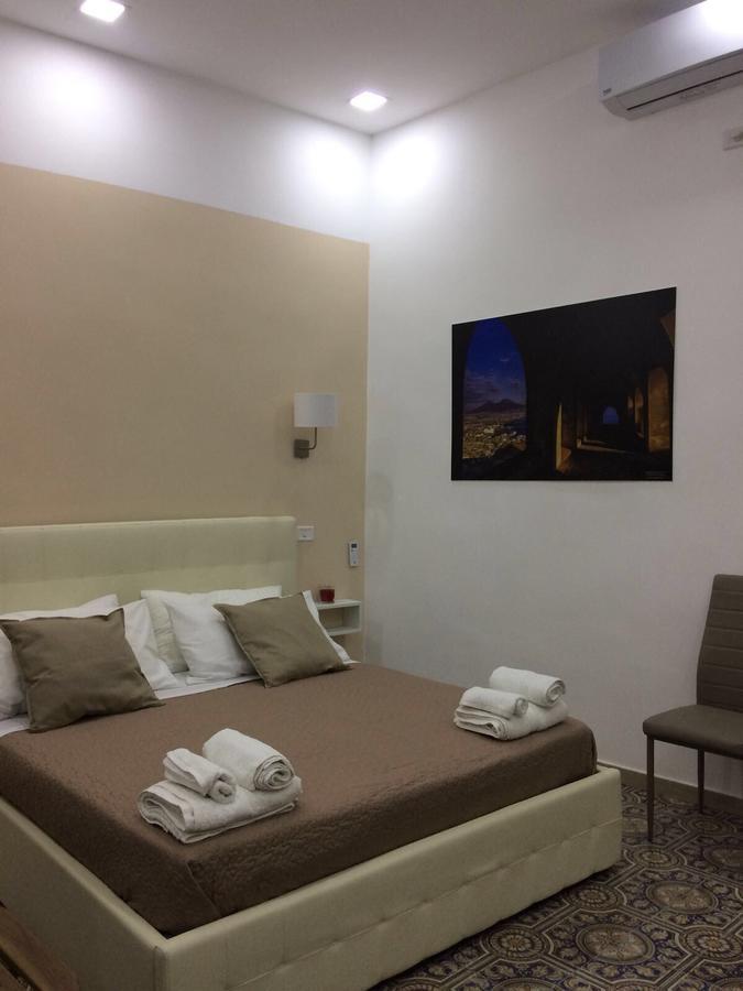 Decumani Prestige Bed & Breakfast Naples Luaran gambar