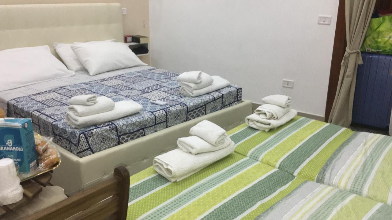 Decumani Prestige Bed & Breakfast Naples Luaran gambar